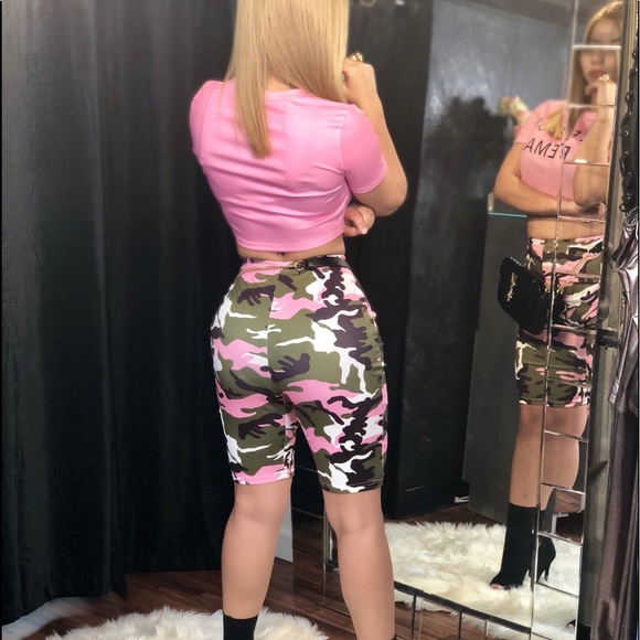 Short set - Picture 2 of 3